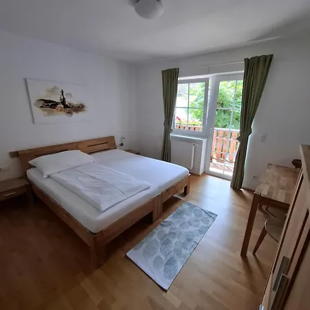 Bierhotel Ranklleiten Almtal מלון *